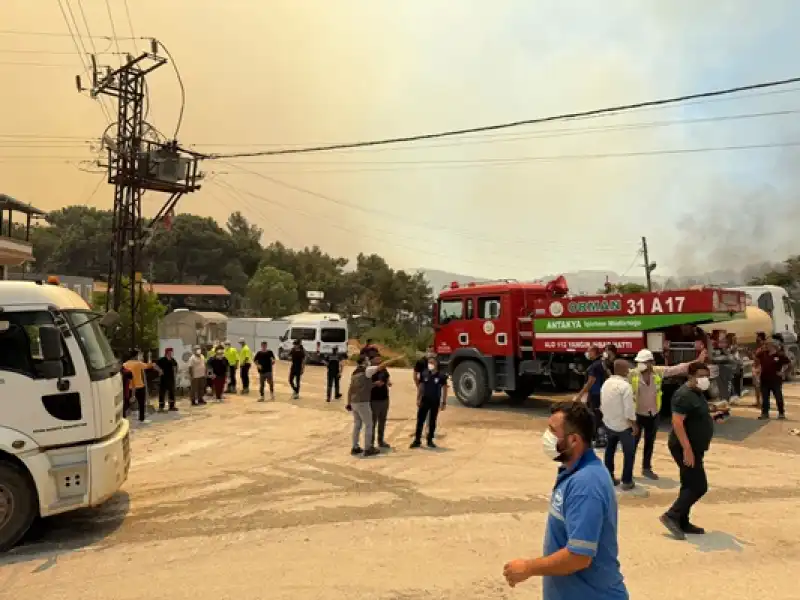Tahliye İhtimaline Karşı Araçlar Hazır Bekliyor!