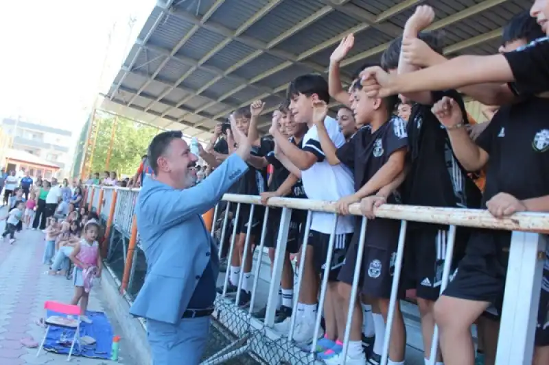 ASKF Arsuz Belediye Başkanı Sami Üstün’e Spora Desteğinden Dolayı Teşekkür Plaketi Verildi