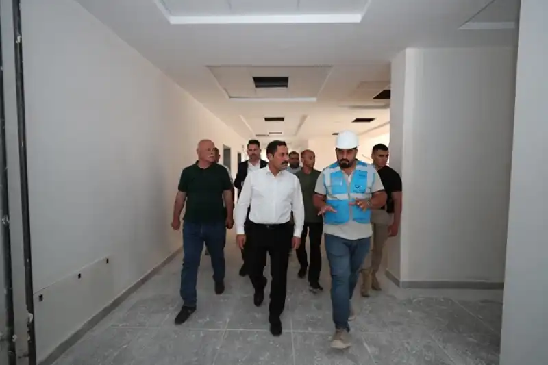 Hatay'daki Deprem Konutları Bölgesinde Okul Inşaları Sürüyor