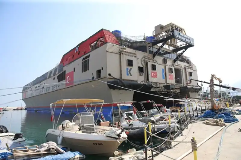 Hatay'da Depremzede öğrencilere Eğitim Ortamı Sunan