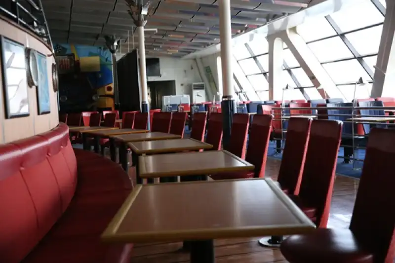 Depremzede öğrencilere Okul Olan Gemi Olası Afetler Için Hazır Bekletilecek