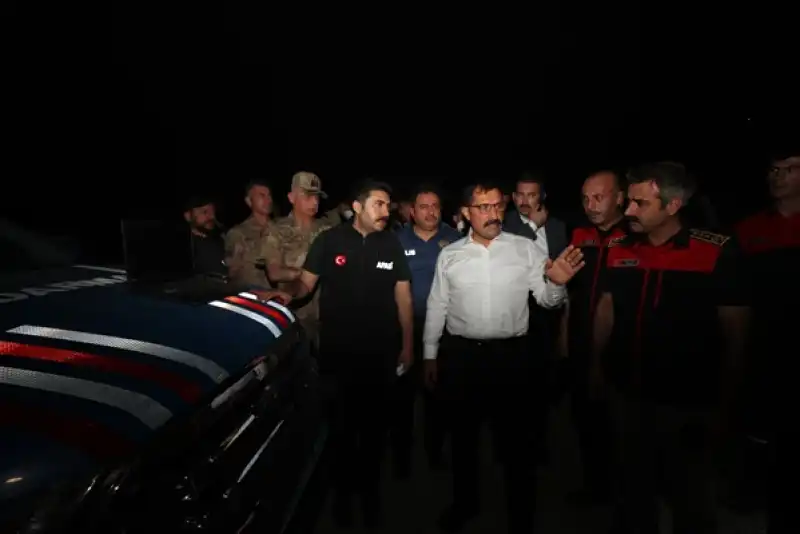 Hatay Valisi Masatlı'dan Suriye'deki Yangına Ilişkin Açıklama