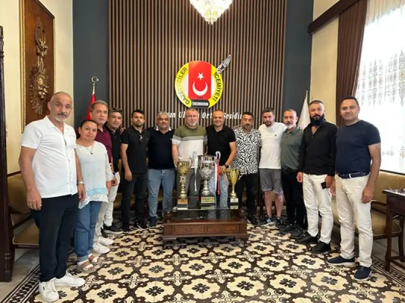 Masterler’den İGC’ye Ziyaret; Şampiyonlara Sponsor Olalım!