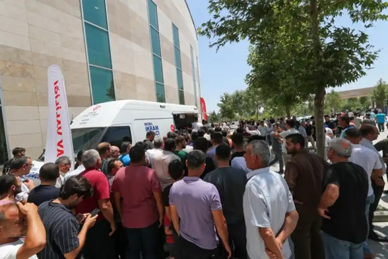 MKÜ Cami’sinde Aşure İkramı 