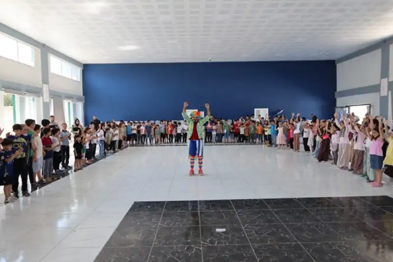 Yaz çocuklarla Güzel 