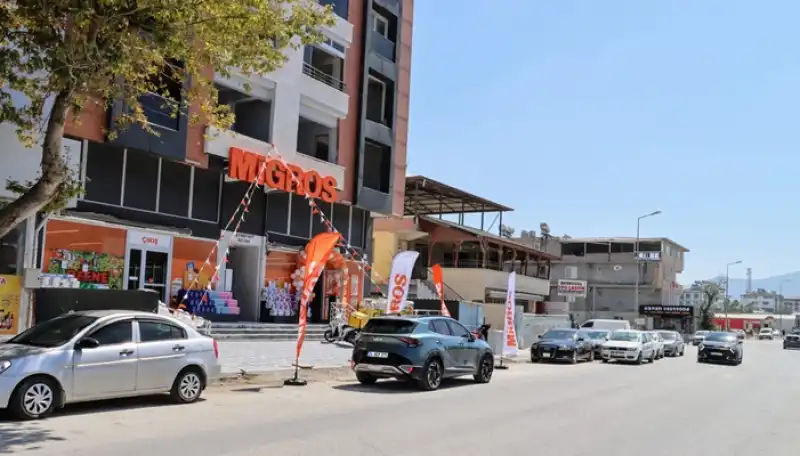 Defne’de Alışverişin Yeni Adresi: Migros Çekmece Caddesi Şubesi