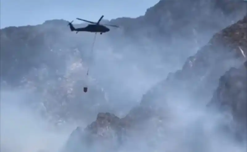 Habib-i Neccar Dağı'nda Çıkan Yangına Helikopterlerden Destek 