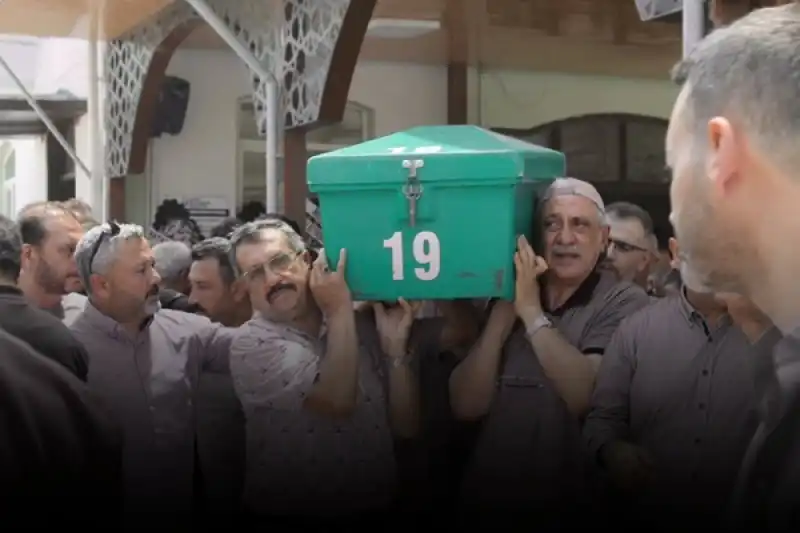 Milli Yüzücü Kamil Köseoğlu Antakya’da Son Yolculuğuna Uğurlandı