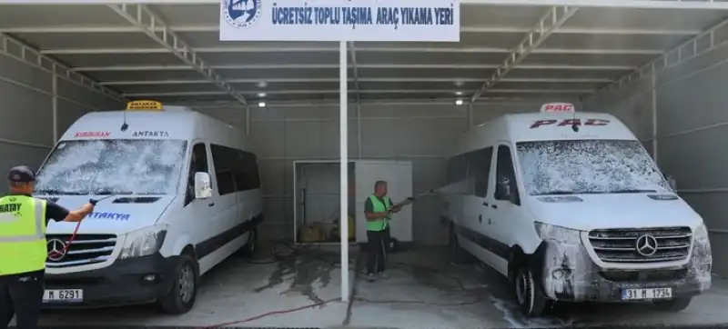 Araçlar Ücretsiz Yıkanıyor