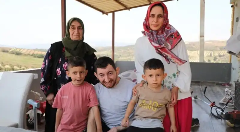 Engelli Vatandaşın İsteği Üzerine Evinin Yolu Asfaltlandı!