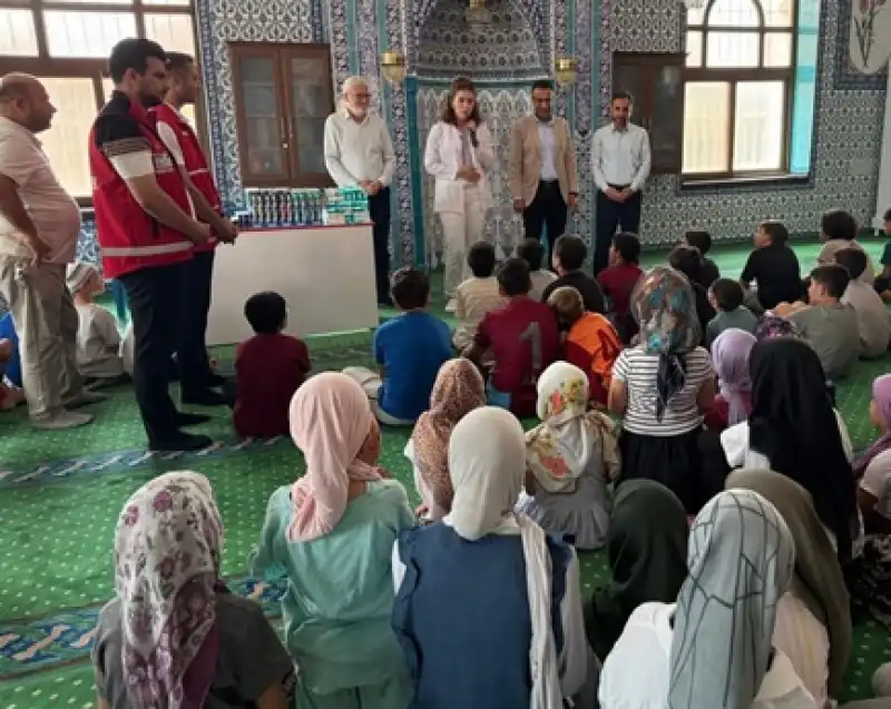 Kırıkhan'da Kur'an Kursu öğrencilerine Yönelik Ağız Ve Diş Sağlığı Taraması Yapıldı