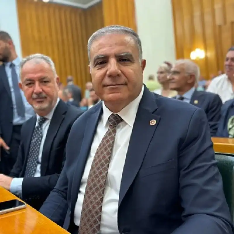 Kura Çekmekle Konut Verilmiyor; Hatay Hâlâ Konteyner Kentte!