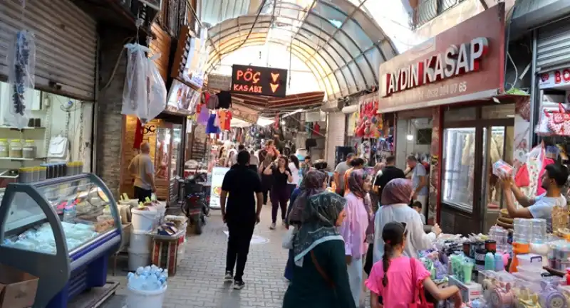 Tarihi Uzun Çarşı'da Bir Devir Kapanıyor