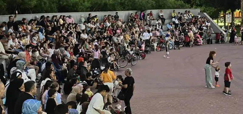 İskenderun'da Açık Hava Sinema Etkinliği Düzenlendi