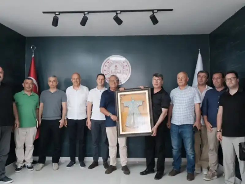 Merhum Abisi “Mesut Yılmaz” Adına Hatay’da Okul Yaptırdı!