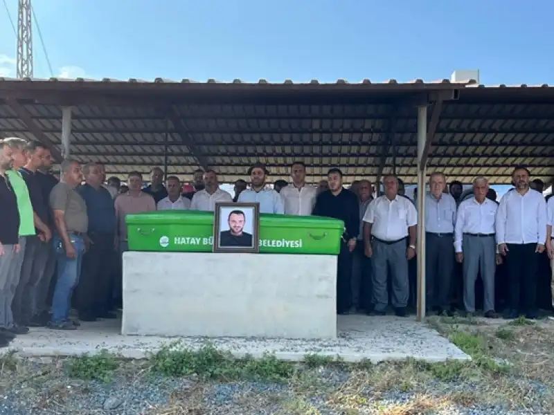 Hatay'da Bıçaklı Kavgada Yaşamını Yitiren Kişinin Cenazesi Defnedildi