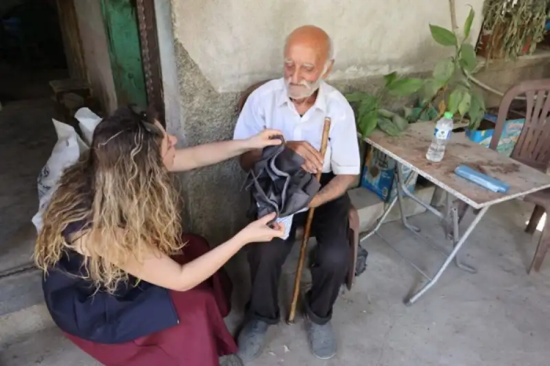 HBB’den Yaşlı çınara Destek