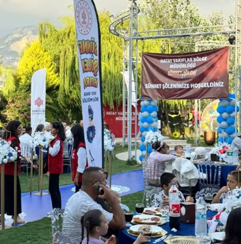 Hatay Vakıflar Bölge Müdürlüğü'nden Anlamlı Sünnet Şöleni