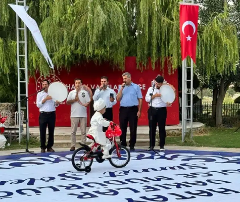 Hatay Vakıflar Bölge Müdürlüğü'nden Anlamlı Sünnet Şöleni