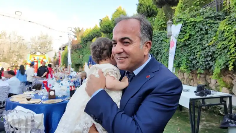 Hatay Vakıflar Bölge Müdürlüğü'nden Anlamlı Sünnet Şöleni