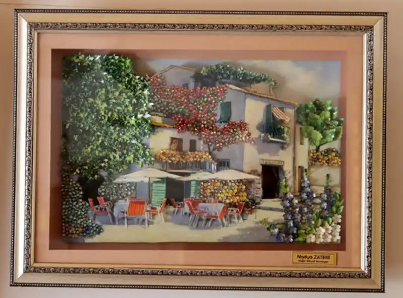 Sanatla Direniş: Nadya Zateri Eserlerini Kampanyalı Fiyatlarla Sunuyor