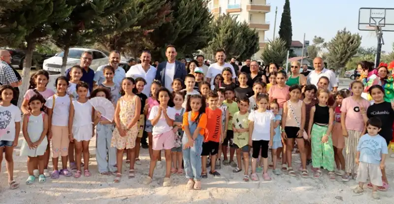 Fırçalar Ellerle, Renkler Kalplerle Buluştu: Subaşı Parkı Şenlendi