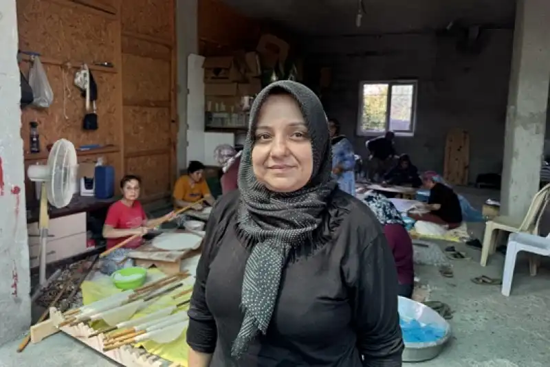 Hatay'da Vatandaşlar Depremde Yıkılan Caminin Yeniden Inşasına Destek Veriyor 