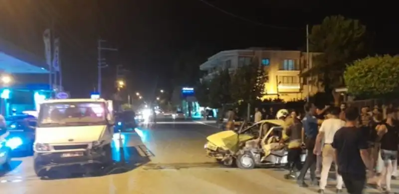 Hatay'da Pikapla çarpışan Otomobilin Sürücüsü Yaralandı