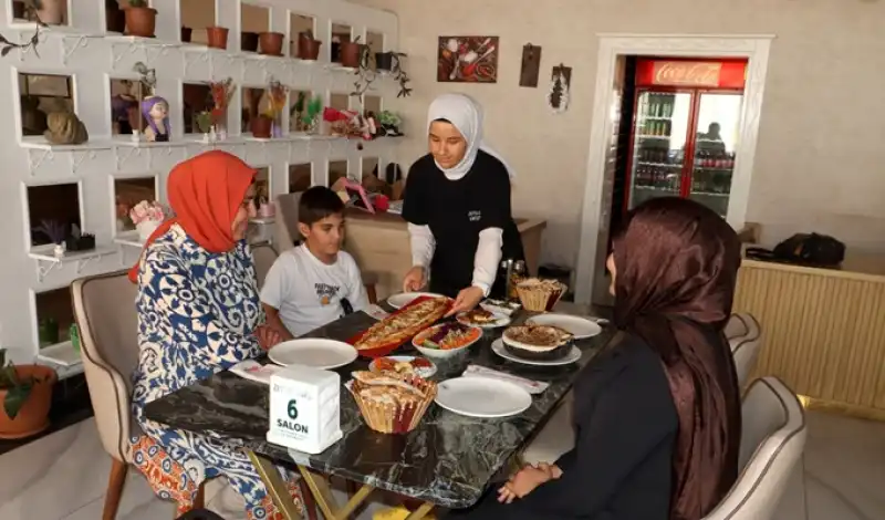 Altınözü’nün Gastronomi Yükselişinde Lokomotif: “Zeytin Kafe Restoran”