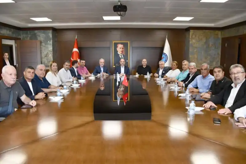 Ak Parti Hatay Milletvekili Abdulkadir Özel İTSO’yu Ziyaret Etti