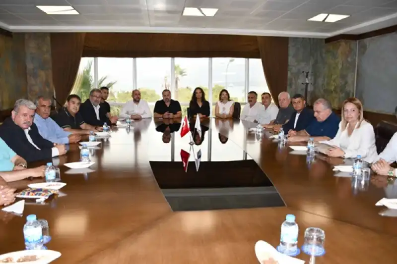 Ak Parti Hatay Milletvekili Abdulkadir Özel İTSO’yu Ziyaret Etti