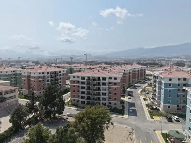 Depremlerde Yıkımın Simgesi Olan 