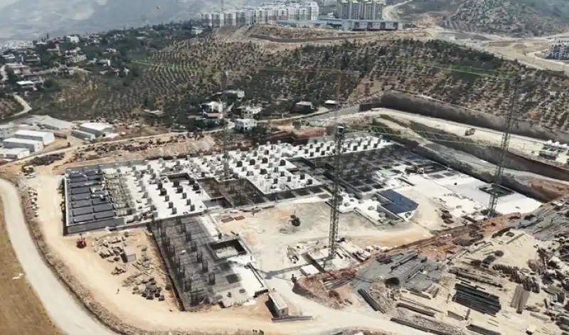 Hatay İskenderun'da 600 Yataklı Devlet Hastanesinin Inşası Sürüyor 