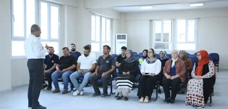 Hatay'da Cenaze Hizmetleri Kursunu Tamamlayan 70 Kursiyere Sertifika Verildi