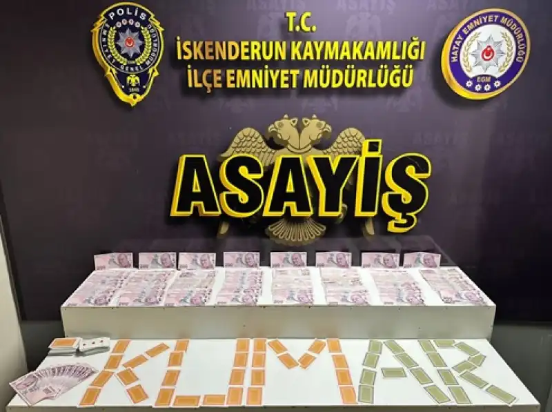 İskenderun’da Kumar Operasyonu: 44 Bin Lira Ele Geçirildi, Ruhsatsız Kıraathane Mühürlendi