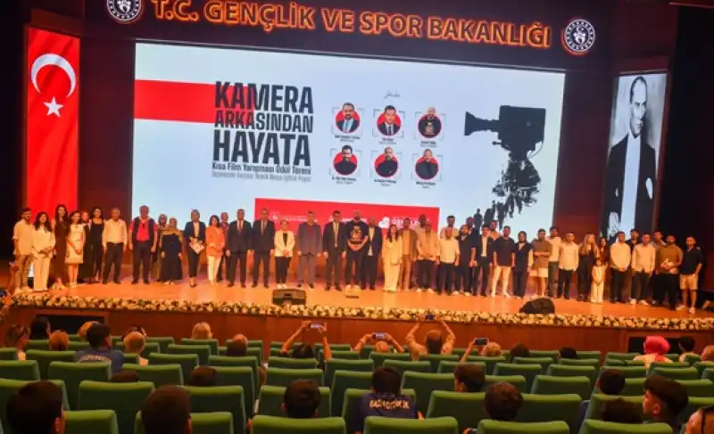 İskenderun Gençlik Merkezi Jüri özel ödülü Ile Taçlandırıldı