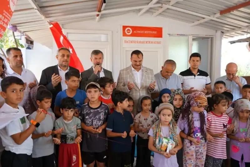 Altınözü’nde Hacı Mine Karasu Kur’an Kursu Dualarla Açıldı