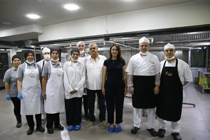 Depremzede Kadın Girişimci Devlet Desteğiyle Kurduğu Iş Yerinde 60 Kişiye Istihdam Sağlıyor