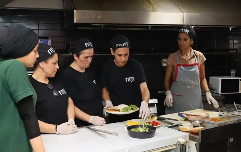 Hakim Kursları Vatandaşları Meslek Sahibi Ediyor