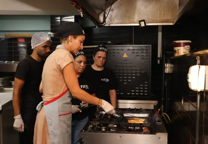 Hakim Kursları Vatandaşları Meslek Sahibi Ediyor