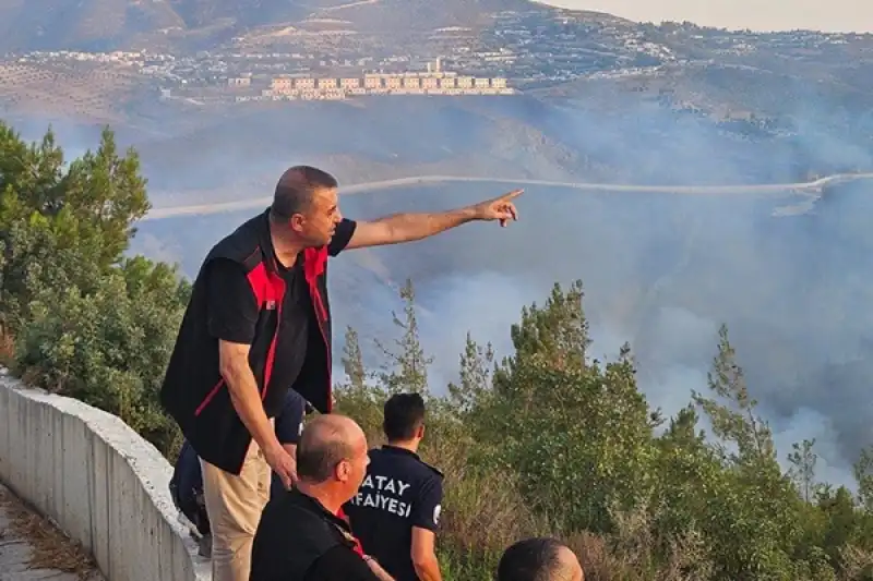 Sınırdaki Orman Yangınına HBB’den Müdahale