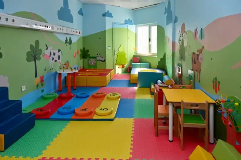 Rektör Eren, Çocuk Hastalara Moral Katacak Yeni Oyun Alanlarını İnceledi