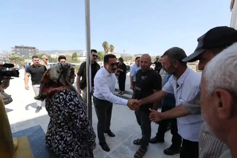 Hatay Valisi Masatlı Samandağ'da Hizmete Giren Hükümet Konağı'nı Inceledi