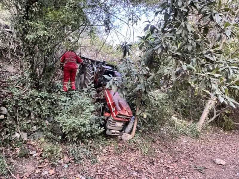 Hatay Dörtyo'da Uçuruma Yuvarlanan Traktörün Sürücüsü Yaralandı