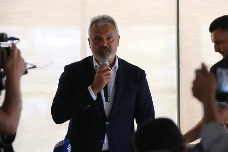 Hatay Stadyumu'nda Onarım Ve Güçlendirme çalışmaları Sürüyor