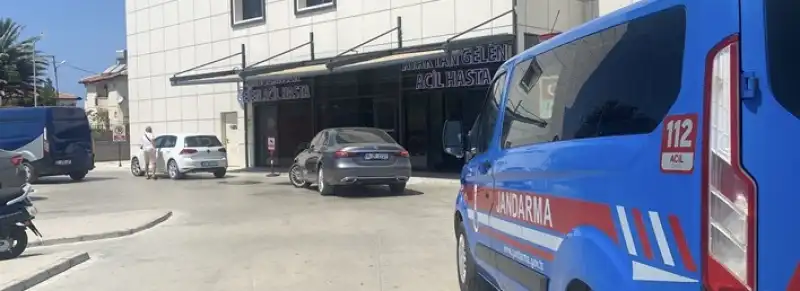 Hatay'da Motosiklet Yolda Yürüyen Aileye çarptı, 1 Bebek öldü, 4 Kişi Yaralandı