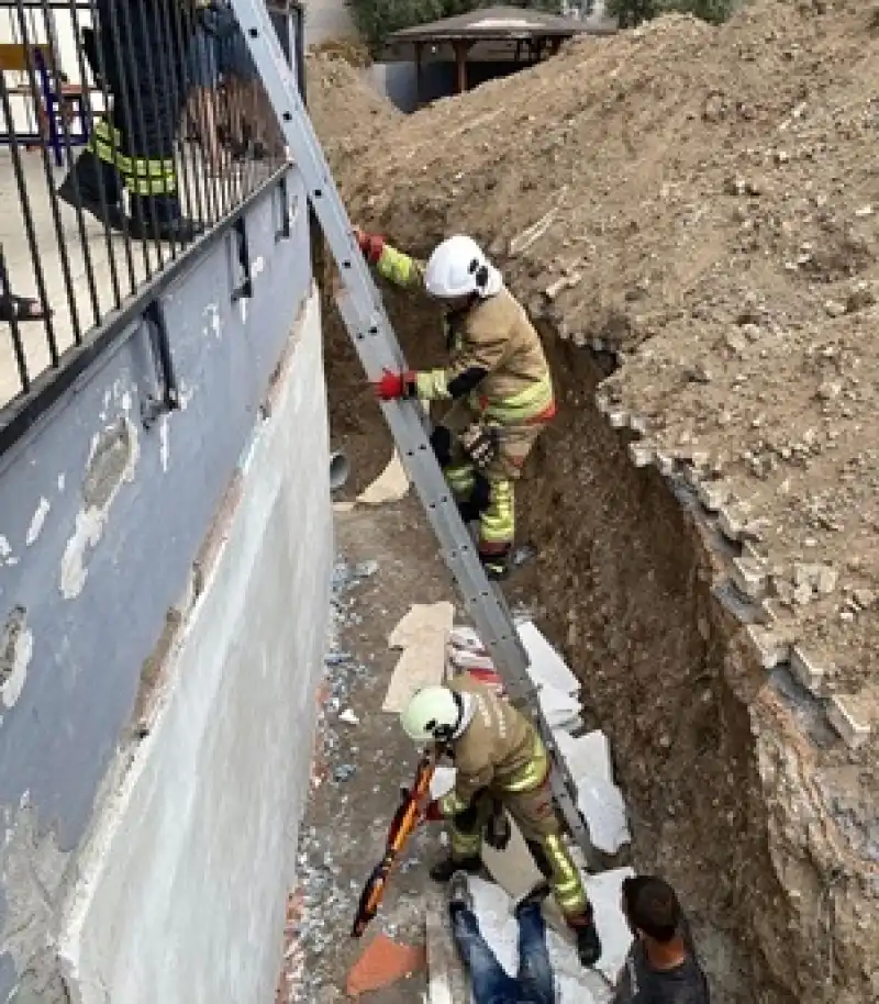 İskenderun'da Inşaat Boşluğuna Düşen Kişi Yaralandı