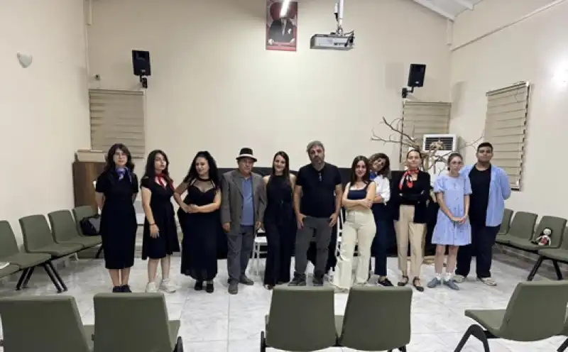 Epik Sanat Tiyatrosu, Defne’nin Dursunlu Mahallesi’nde Seyircilerle Buluştu.