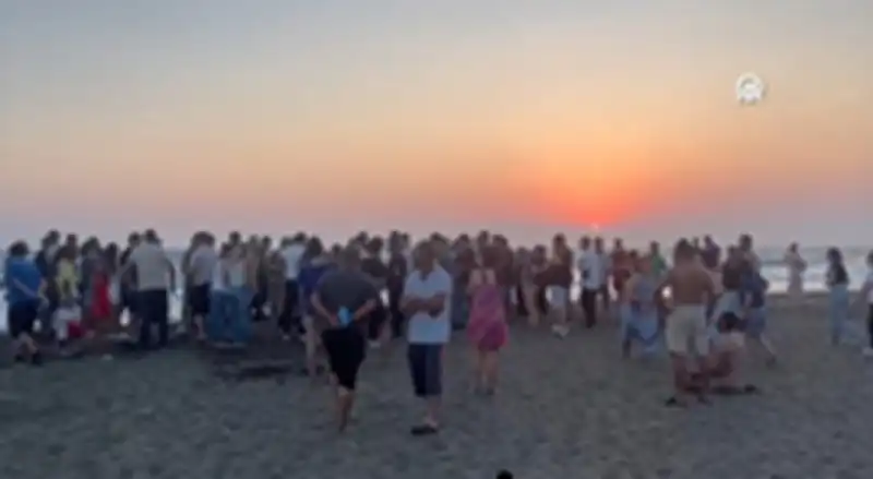 Hatay Samandağ'da Denize Giren Beş Kişiden Biri Boğuldu