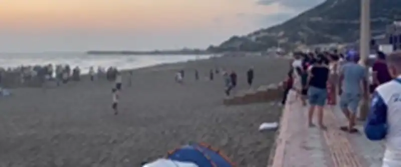 Hatay Samandağ'da Denize Giren Beş Kişiden Biri Boğuldu